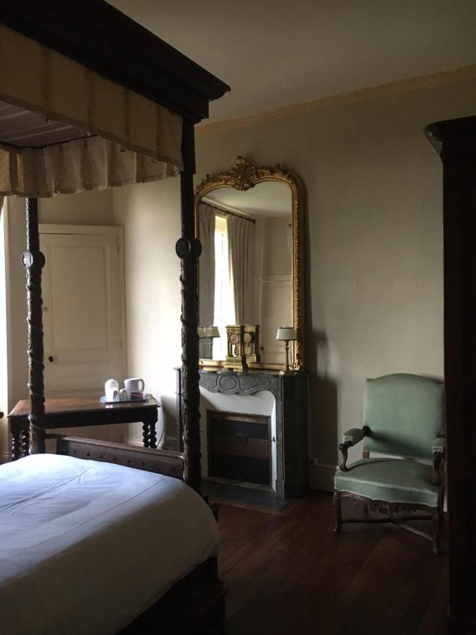 Chambres D'Hotes Montbron Luchapt Exterior foto